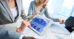 Máster Universitario en Dirección y Administración de Empresas (MBA) + Programa Superior Universitario en Finanzas Corporativas Internacionales