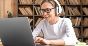 Programa de Doctorado en Humanidades y Sociedad Digital