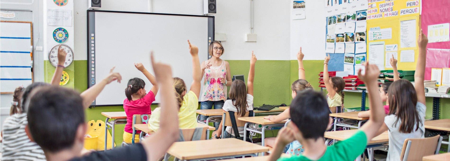 Ventajas de usar una pizarra digital interactiva - Sistemas informáticos, Tecnologia para la educación