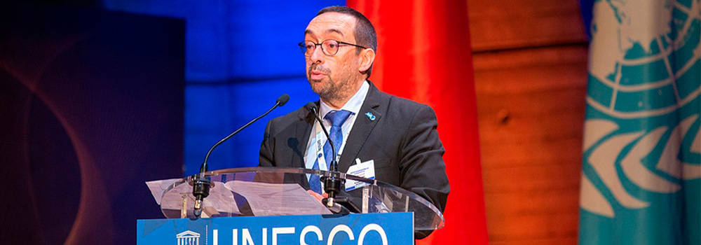 Daniel Burgos, en un acto de UNESCO