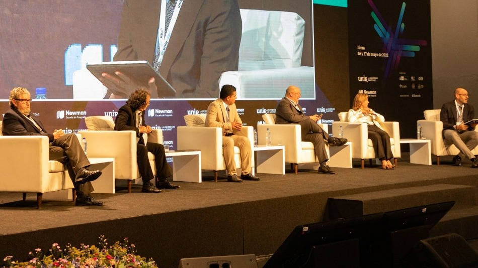 Los ponentes de la mesa redonda "La transformación digital de las universidades”.