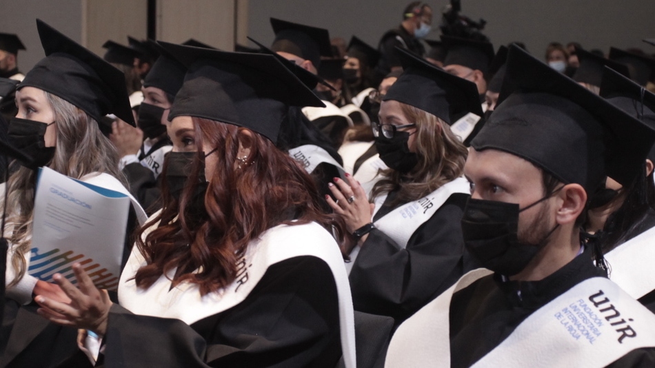 Graduados de UNIR. 