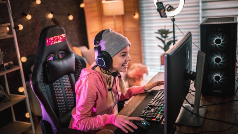 ¿Qué es un streamer y qué plataformas de streaming usa? UNIR