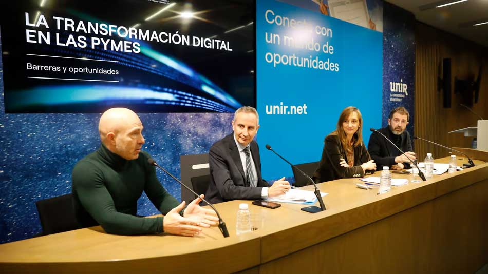 David Luquin, Carlos Prieto, Isabel Díez y José Luis Pancorbo, participantes de la mesa redonda.