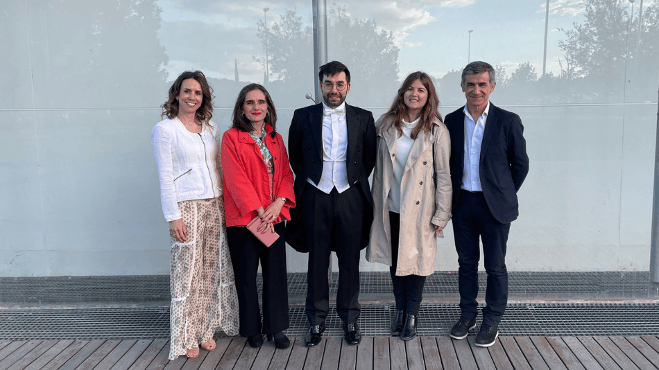 Ernesto Monsalve junto a profesores de UNIR después del concierto "Diálogos por la Paz"