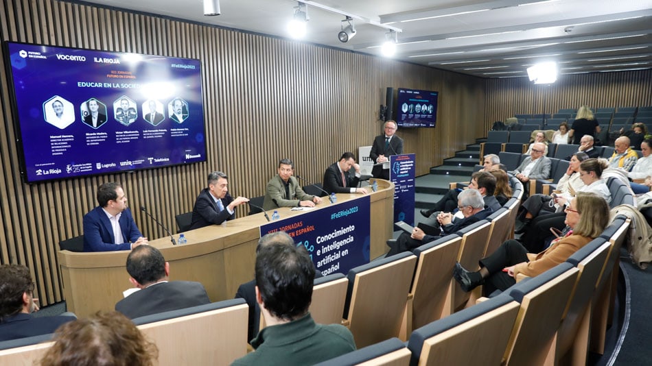 La mesa redonda ‘Educar en la Sociedad Digital’ tuvo lugar en el Rectorado de UNIR.