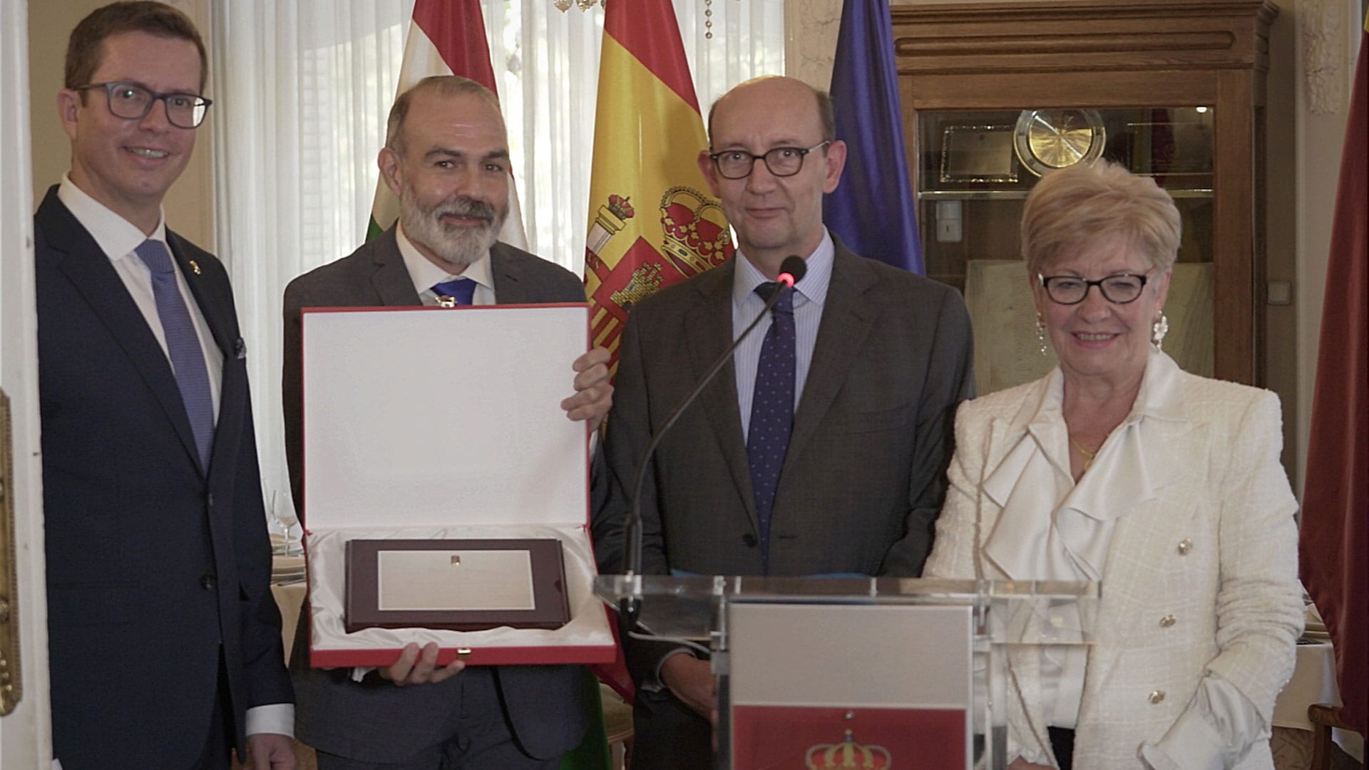UNIR premio Ciencias por el Centro Riojano de Madrid.