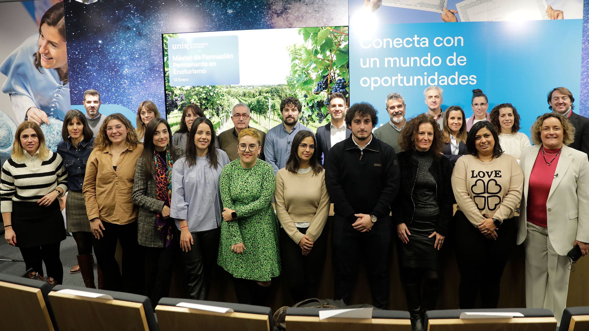 Primera Promoción del Máster de Formación Permanente en Enoturismo de UNIR.