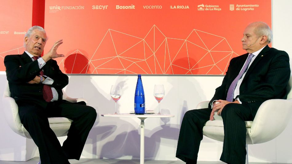 Mario Vargas Llosa en el Círculo Logroñés, con ocasión del Foro Futuro en Español.