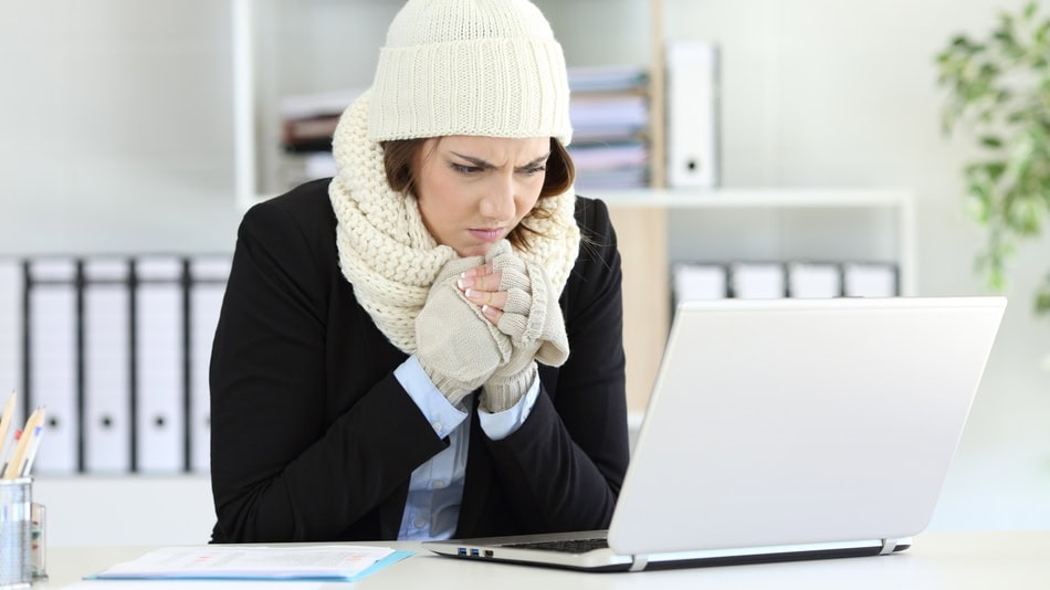 Una temperatura inadecuada en el lugar de trabajo también puede afectar indirectamente a la salud