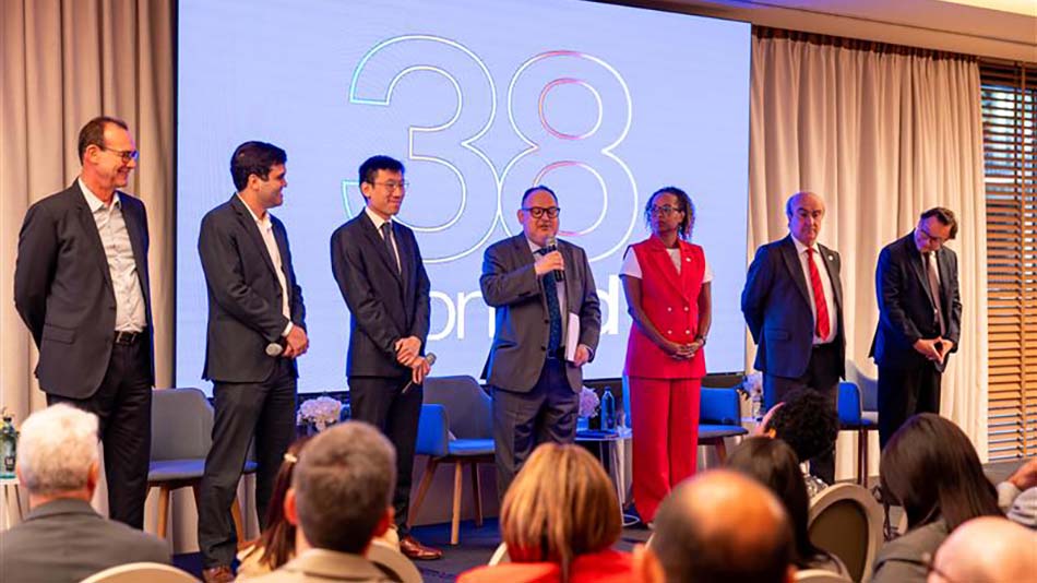 debate elena martinez carro