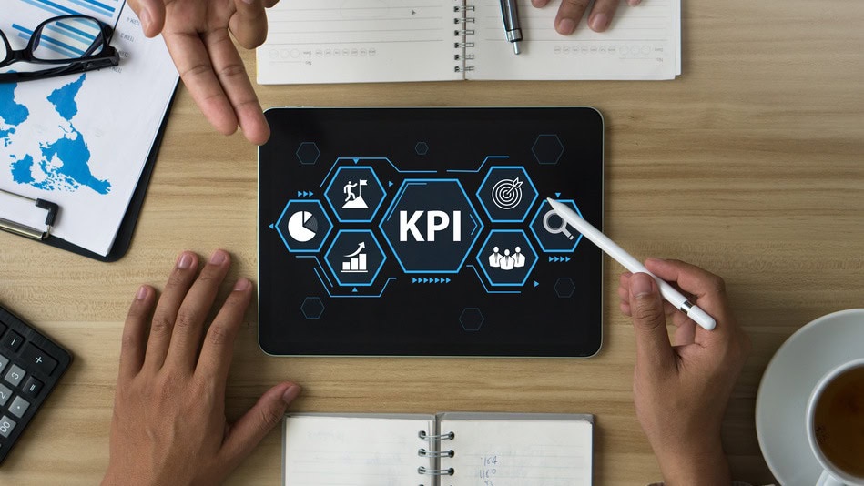 Para hacer un análisis web uno de los pasos a seguir es definir los KPIs y objetivos