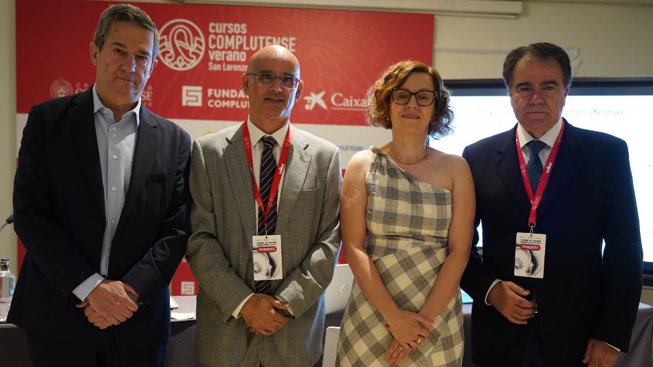 Miguel Arrufat, director general de UNIR; Ignacio Hierro del Corral, director de Calidad de UNIR; Natalia Abuín Vences, vicerrectora de Comunicación y directora de Los Cursos de Verano y Federico Morán Abad, director de la Fundación para el Conocimiento Madri+d.