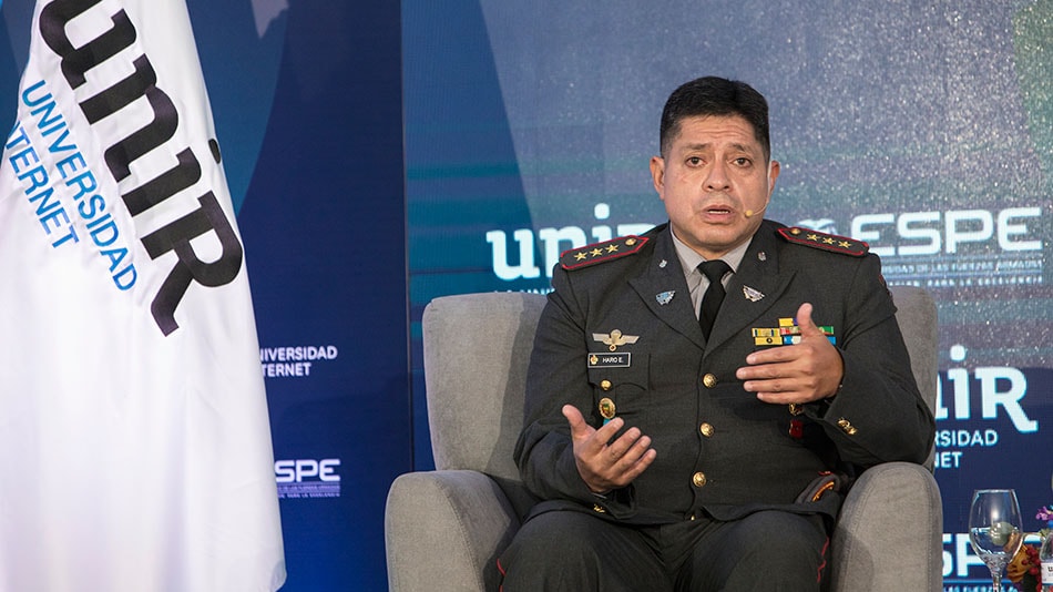 Crnl. Edison Haro, vicerrector académico de la UFA-ESPE.