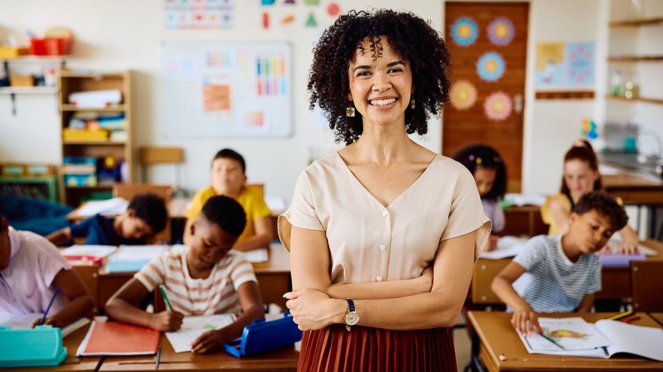 Maestros son los profesionales de Educación Infantil y Primaria, mientras que profesores los del resto de niveles educativos