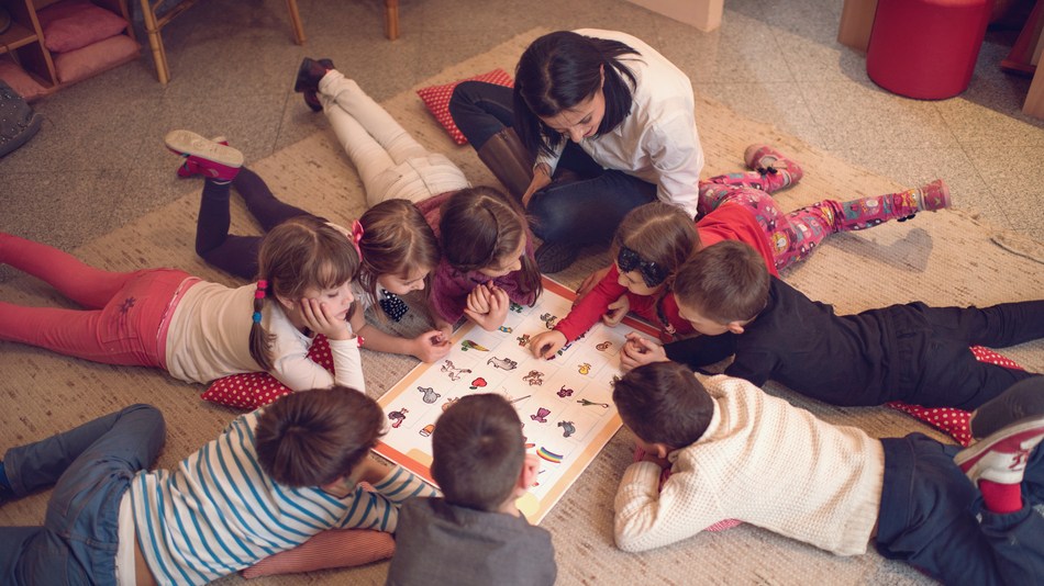 La interdisciplinariedad es un enfoque clave en la educación que fomenta un aprendizaje completo