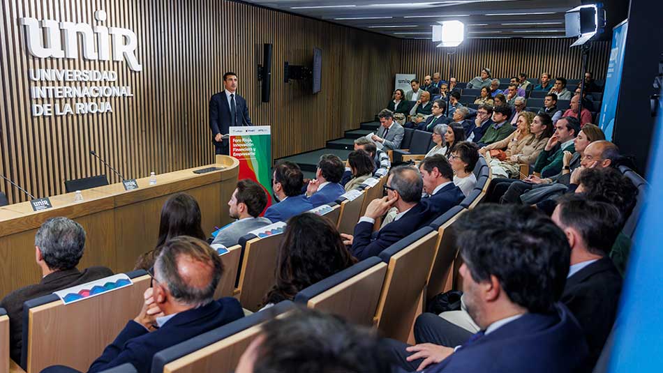 Carlos Tejerizo durante la charla impartida en UNIR.