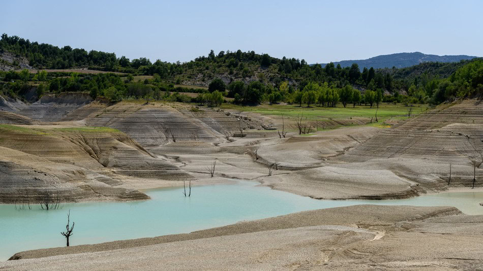 Es importante no solo tener claro qué es el estrés hídrico, sino también a qué se debe la escasez de agua