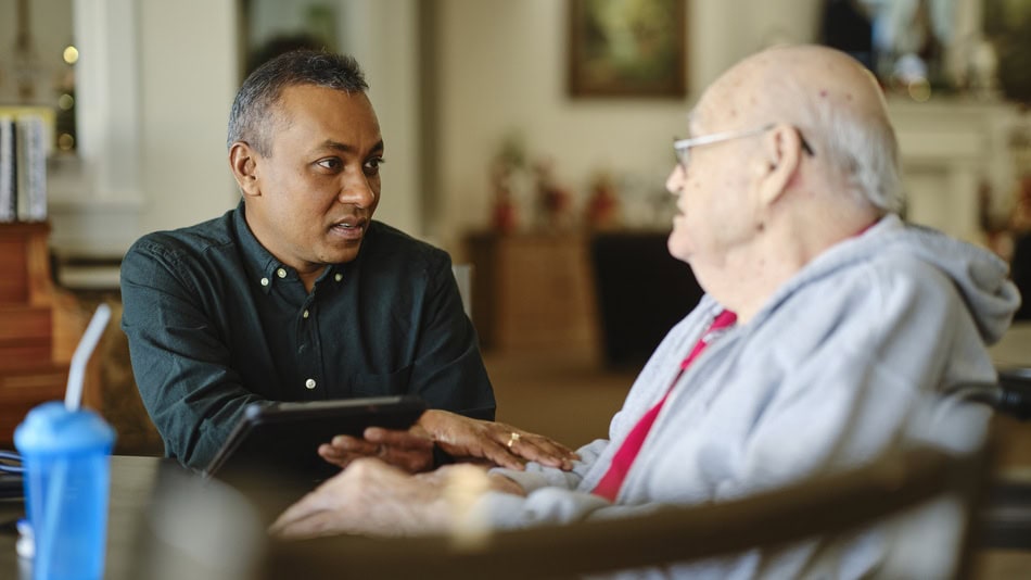 Para ser trabajador social del Ministerio de Justicia se deben cumplir una serie de requisitos centrados en la formación académica y la superación de un proceso selectivo