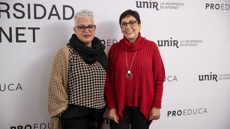 Rocío Gómez Juncal, investigador ay profesora de UNIR y Adela López, vicerrectora de estudiantes.