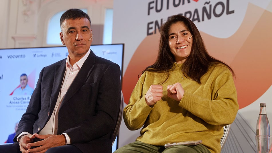 Charles R. Arosa Carrera, rector de la Universidad de los Llanos, y Sara Camacho, rectora de la Universidad Técnica de Ambato.