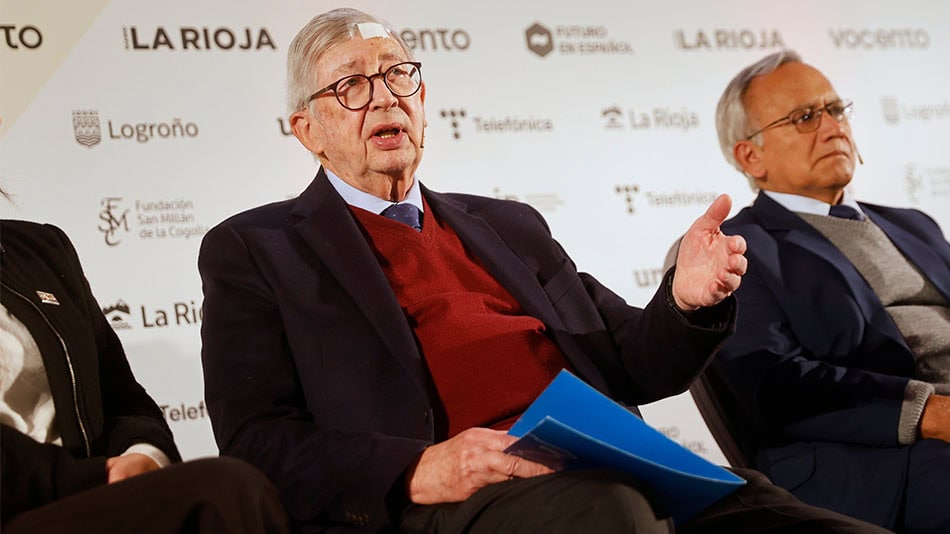 Rafael Puyol, presidente de UNIR, se encargó de moderar la mesa redonda.