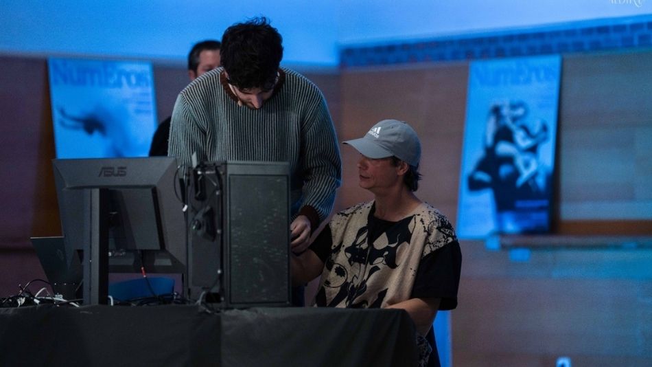 Un alumno del máster participó en la actividad en directo.