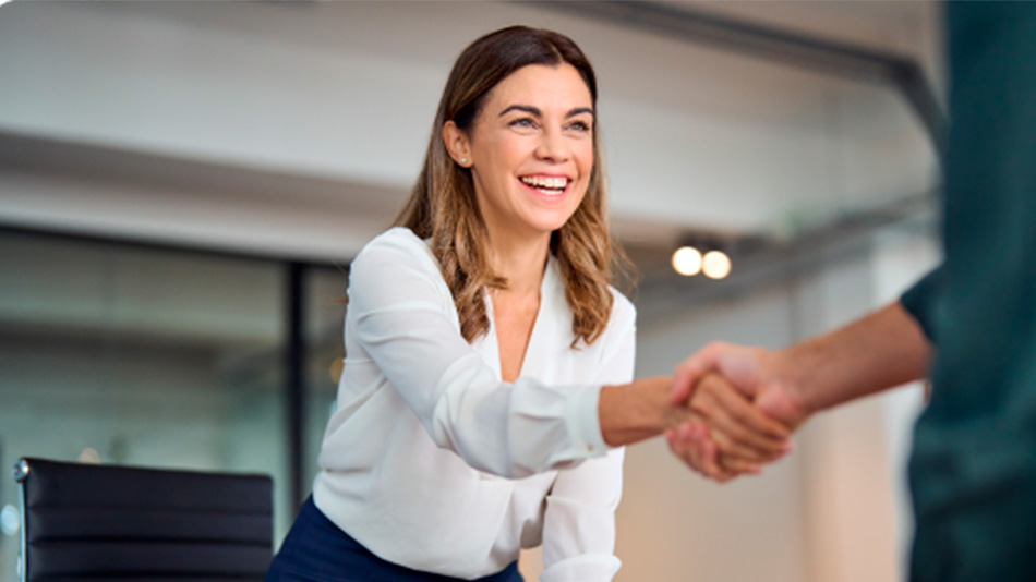 Con la metodolog&iacute;a pr&aacute;ctica y enfocada a resultados, de UNIR el plan de estudios cubre la identificaci&oacute;n y priorizaci&oacute;n de proyectos hasta su culminaci&oacute;n final de aplicaci&oacute;n real.