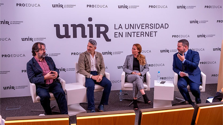 De izquierda a de derecha: Rubén Herranz, Agustín Martínez, Olga Moreno y Antonio Jorge López