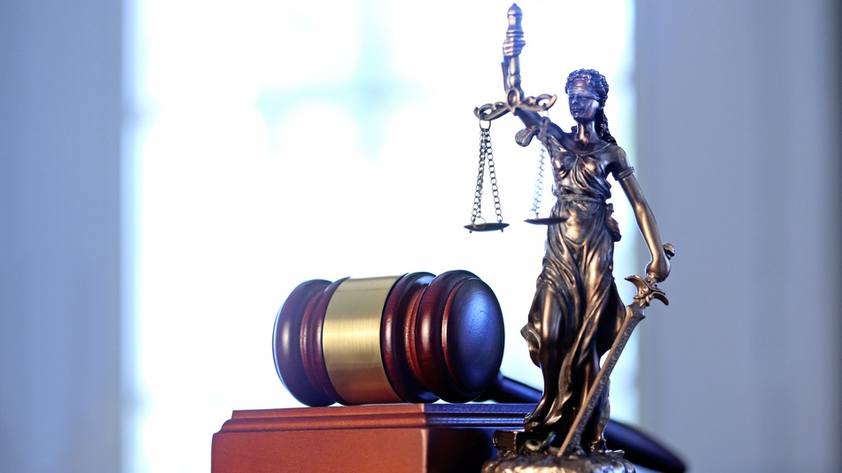 el derecho civil es aquel ámbito del derecho que se centra en regular los aspectos vinculados a las relaciones de las personas que tienen lugar dentro de su esfera privada