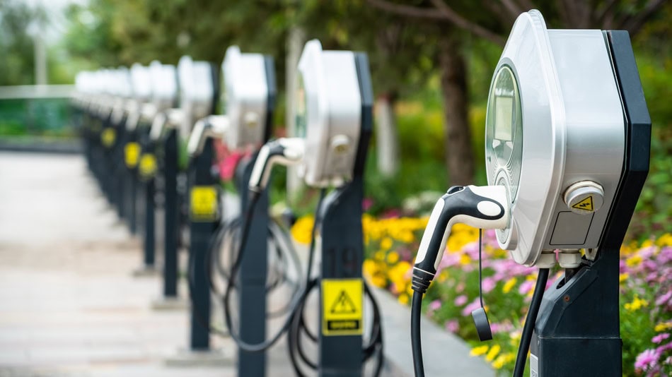 El coche eléctrico es una alternativa sostenible para sustituir a los vehículos de combustión tradicionales