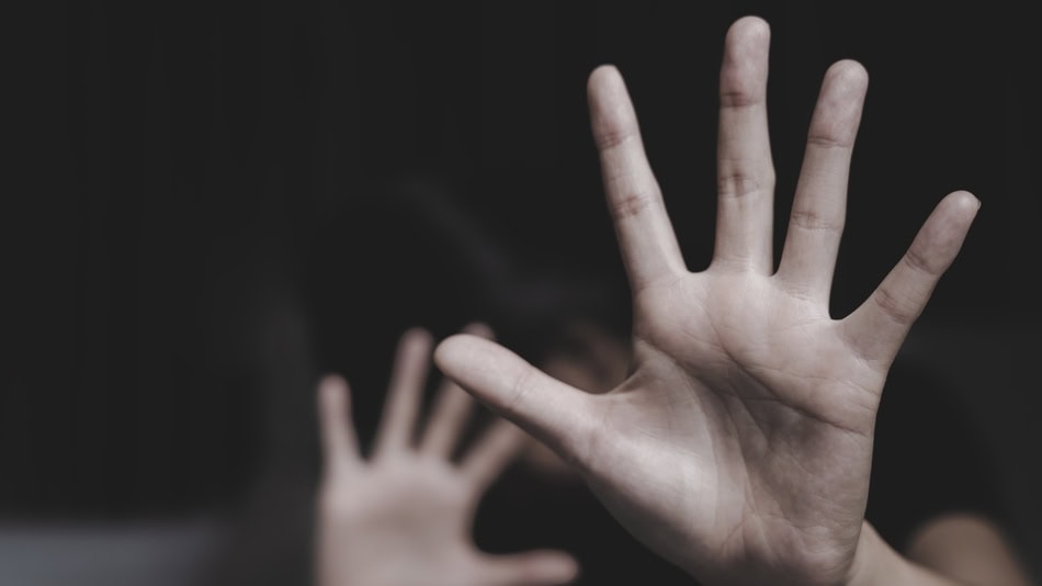 La violencia vicaria provoca profundos efectos psicológicos y emocionales tanto en las mujeres víctimas como en los menores afectados