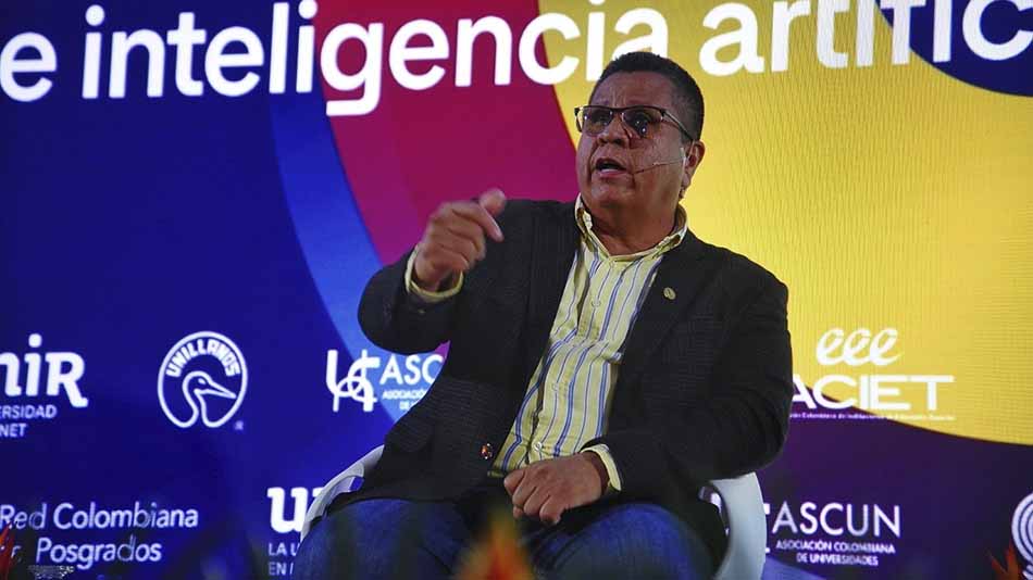 Dr. Jairo Torres, presidente de ASCUN y SUE.