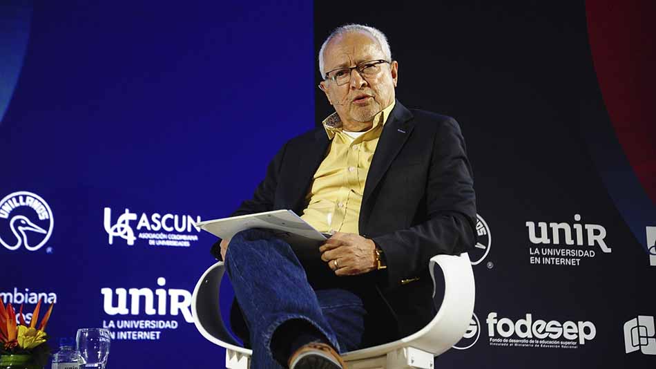 Dr. Lorenzo Portocarrero, director ejecutivo de ASIET.