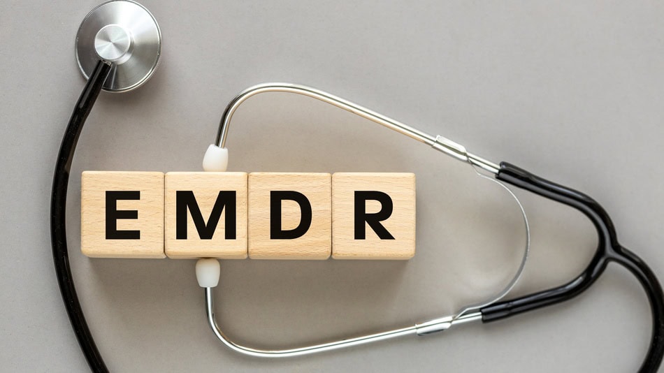 Para convertirte en experto en trauma y ser terapeuta EMDR debes contar con una formación en Psicología o Psiquiatría