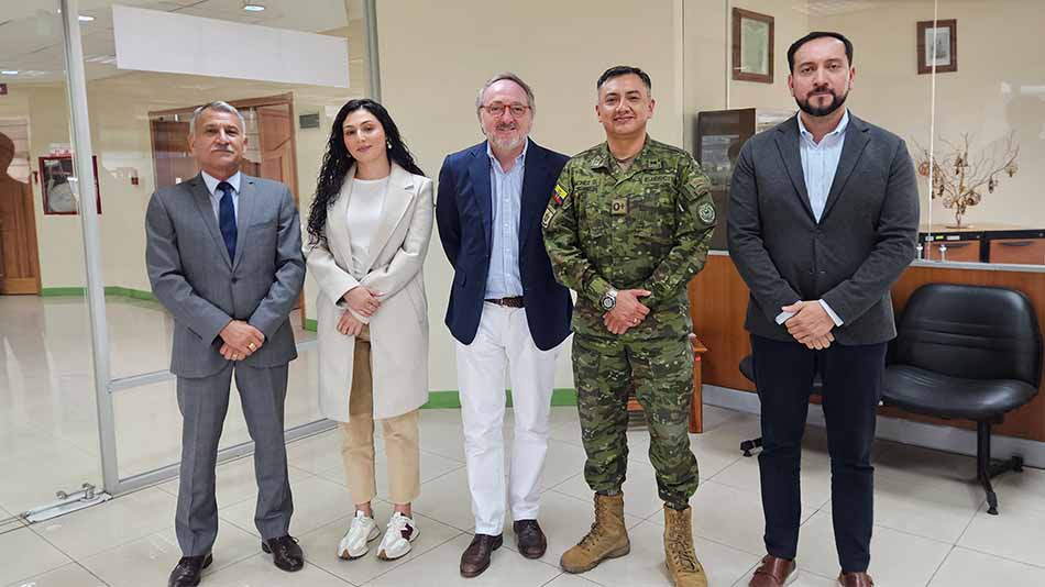 La agenda de UNIR incluyó el relacionamiento con instituciones como la Policía Nacional y el Ejército.