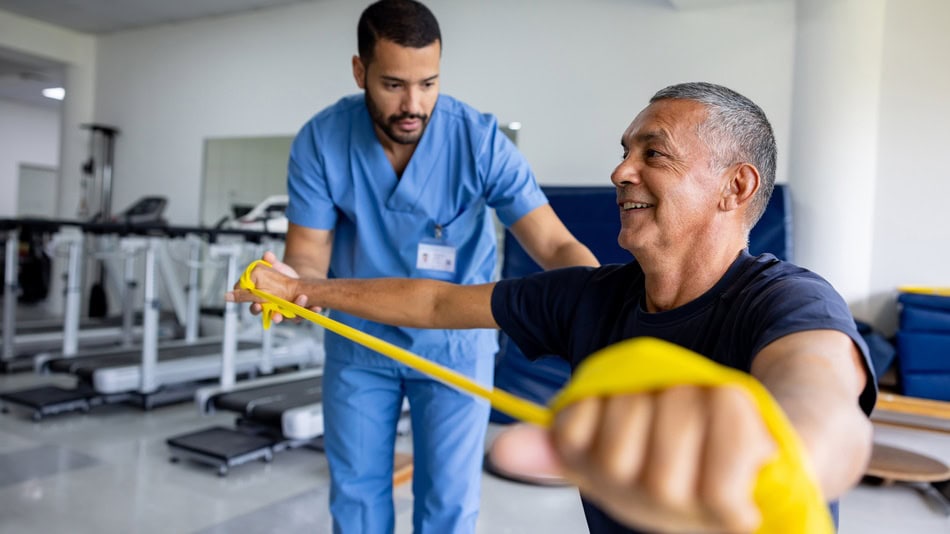La fisioterapia oncológica ofrece cuidados oncológicos en todas las fases de la enfermedad