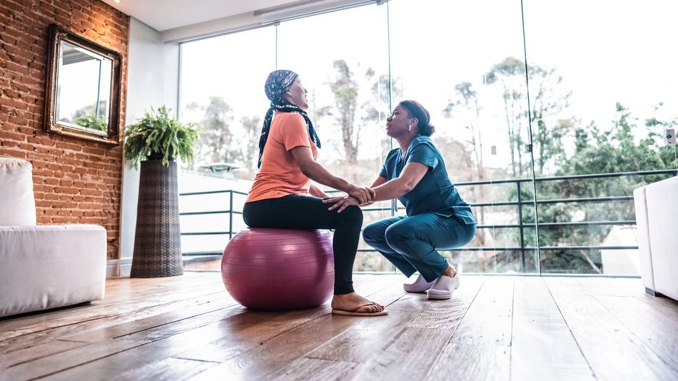 La fisioterapia oncológica trata las secuelas derivadas del cáncer