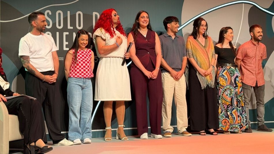 Foto de grupo de los finalistas.