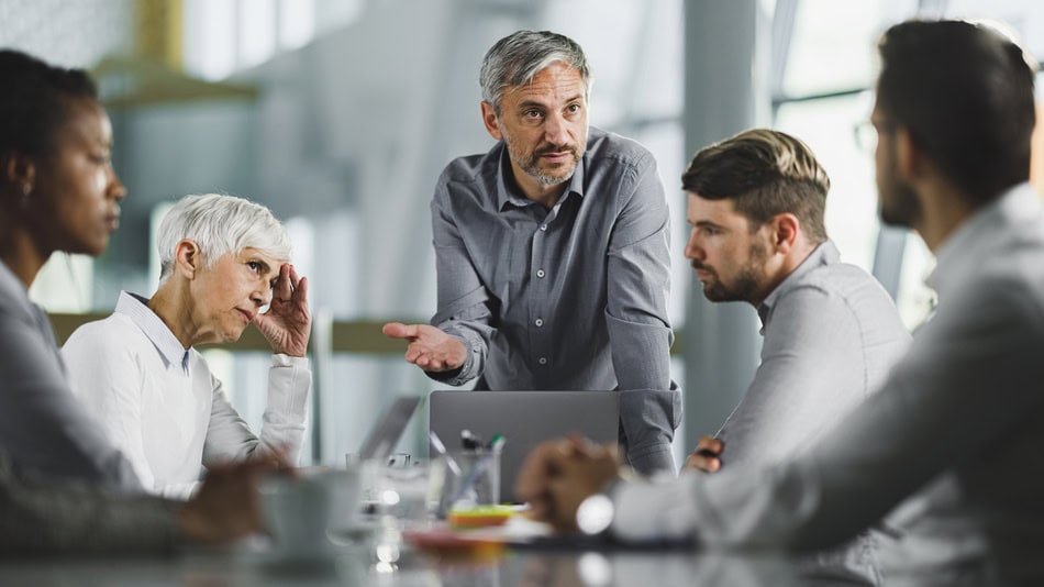 La comunicación estratégica es fundamental para las empresas, ya que integra todas las áreas de la organización