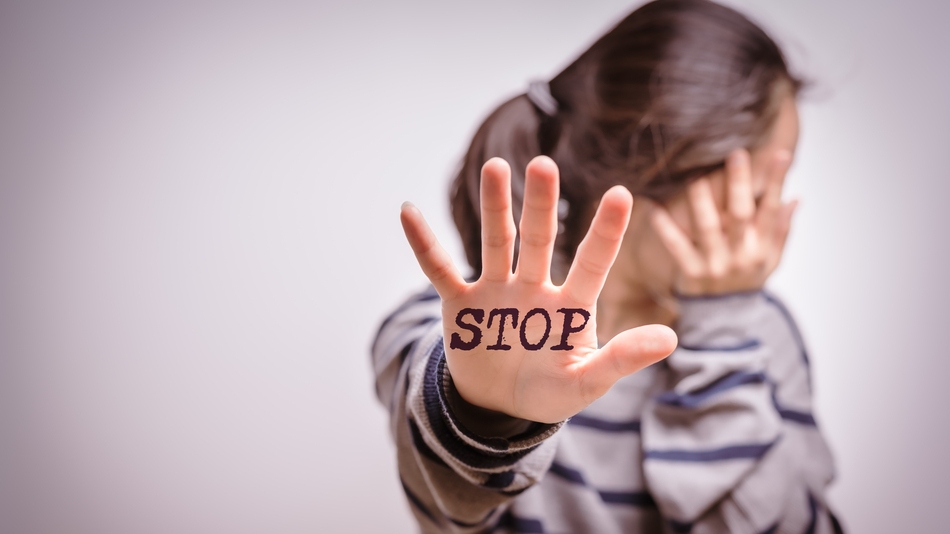 Los psicólogos ofrecen apoyo emocional a las mujeres en situación de violencia para ayudarles a superar su situación