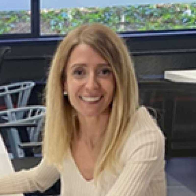 Almudena Castellanos, Directora académica