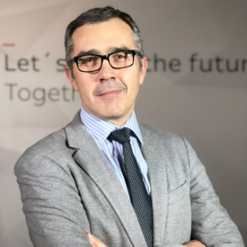 Antonio Martinez Reina, Experto asociado