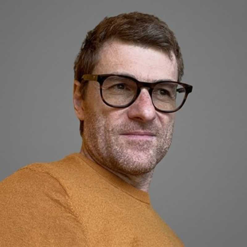 Benjamín Escalonilla, Experto Asociado