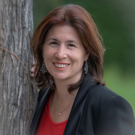 Carmen García de Leaniz Sempere, Experta Asociada