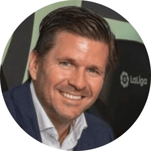 Enrique Moreno Deckler, Experto Asociado