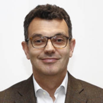 Francisco Fernández, Experto asociado