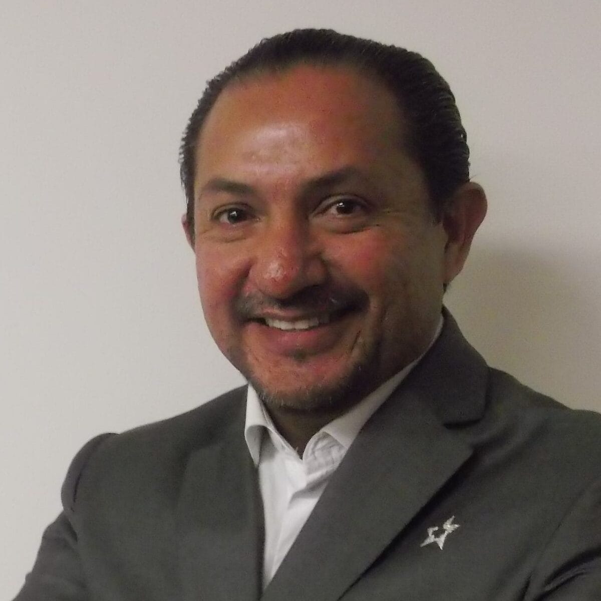 Herson Aguilar Galván, Experto Asociado