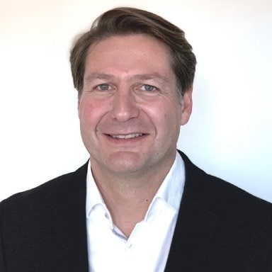 Ismael Martínez Martín, Experto asociado