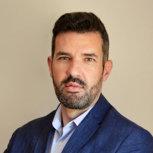 Iván Pérez García, Experto asociado
